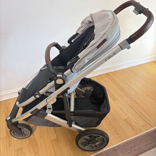 Uppababy cruz stroller - v2,