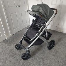 Uppababy VISTA V2 Pushchair
